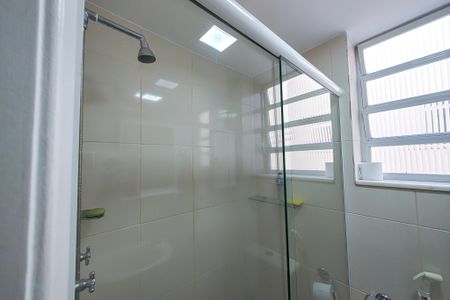 Apartamento à venda com 180m², 4 quartos e sem vaga Apartamento à venda com 180m², 4 quartos e sem vagaBanheiro 2