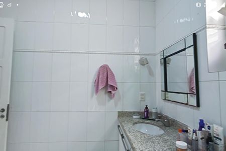 Apartamento à venda com 180m², 4 quartos e sem vaga Apartamento à venda com 180m², 4 quartos e sem vagaBanheiro 1