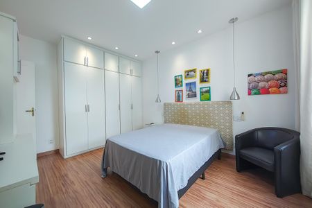 Apartamento à venda com 180m², 4 quartos e sem vaga Apartamento à venda com 180m², 4 quartos e sem vagaQuarto 2