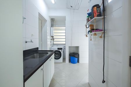 Apartamento à venda com 180m², 4 quartos e sem vaga Apartamento à venda com 180m², 4 quartos e sem vagaÁrea de Serviço