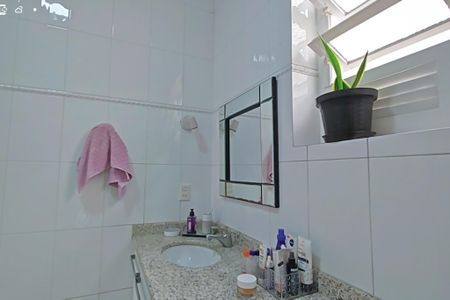 Apartamento à venda com 180m², 4 quartos e sem vaga Apartamento à venda com 180m², 4 quartos e sem vagaBanheiro 1