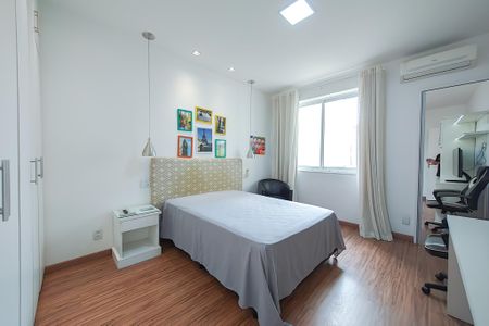 Apartamento à venda com 180m², 4 quartos e sem vaga Apartamento à venda com 180m², 4 quartos e sem vagaQuarto 2