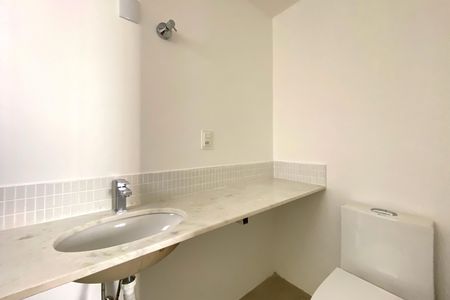 Banheiro da Suíte de apartamento para alugar com 2 quartos, 110m² em Serra, Belo Horizonte
