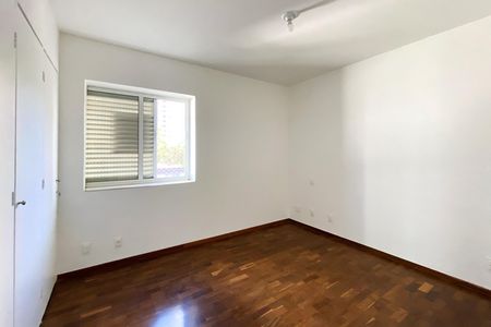 Suite de apartamento para alugar com 2 quartos, 110m² em Serra, Belo Horizonte