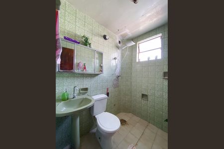 Apartamento para alugar com 55m², 2 quartos e 1 vaga Apartamento para alugar com 55m², 2 quartos e 1 vagaBanheiro social