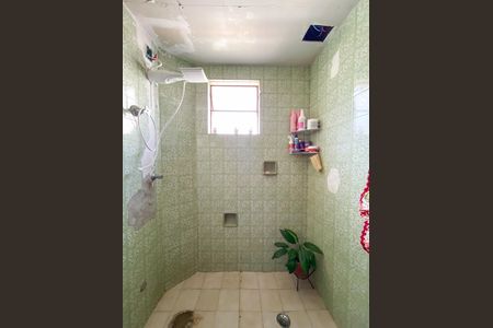 Apartamento para alugar com 55m², 2 quartos e 1 vaga Apartamento para alugar com 55m², 2 quartos e 1 vagaBanheiro social