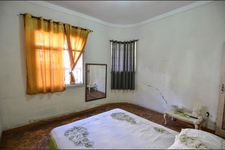 Casa à venda com 296m², 4 quartos e 1 vaga Casa à venda com 296m², 4 quartos e 1 vagaQuarto 1