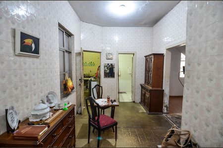 Casa à venda com 296m², 4 quartos e 1 vaga Casa à venda com 296m², 4 quartos e 1 vagaCopa