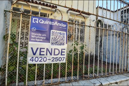 Casa à venda com 296m², 4 quartos e 1 vaga Casa à venda com 296m², 4 quartos e 1 vagaPlaca