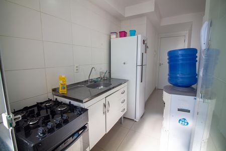 Cozinha de apartamento para alugar com 2 quartos, 58m² em Jardim Germania, São Paulo