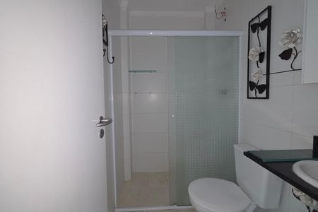 Banheiro de apartamento para alugar com 2 quartos, 69m² em Boqueirão, Praia Grande