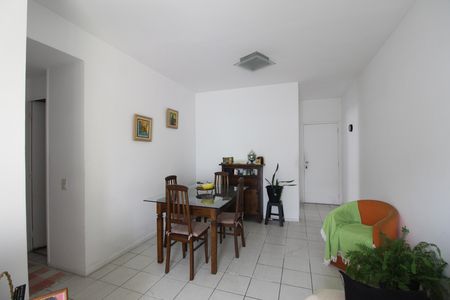 Sala de apartamento à venda com 3 quartos, 75m² em Tanque, Rio de Janeiro