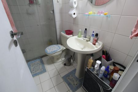 Banheiro Social de apartamento à venda com 3 quartos, 75m² em Tanque, Rio de Janeiro