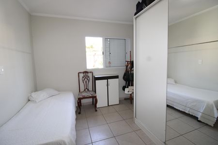 Casa à venda com 160m², 4 quartos e 3 vagasQuarto 1