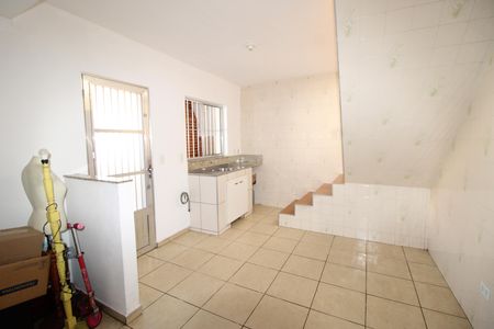 Casa à venda com 160m², 4 quartos e 3 vagasSala 2