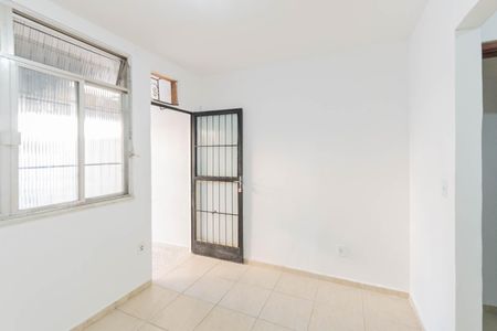Sala de casa para alugar com 1 quarto, 50m² em Benfica, Rio de Janeiro