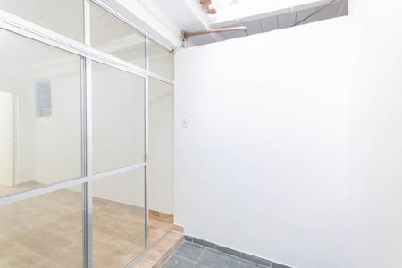 Casa para alugar com 50m², 1 quarto e 1 vagaQuarto