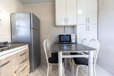 Cozinha de casa para alugar com 1 quarto, 50m² em Vila Buenos Aires, São Paulo