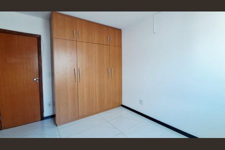 Apartamento à venda com 210m², 4 quartos e 3 vagas Apartamento à venda com 210m², 4 quartos e 3 vagasFoto 07