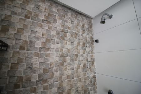 Banheiro de apartamento para alugar com 1 quarto, 63m² em Freguesia (jacarepaguá), Rio de Janeiro
