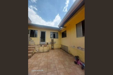 Casa à venda com 3 quartos, 250m² em Vila dos Andradas, São Paulo