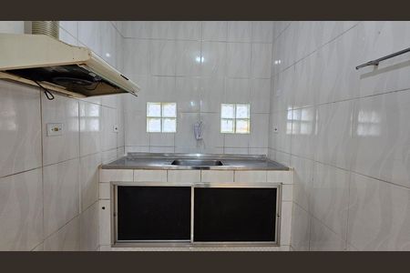 Cozinha de casa para alugar com 2 quartos, 90m² em São Benedito, Nova Iguaçu