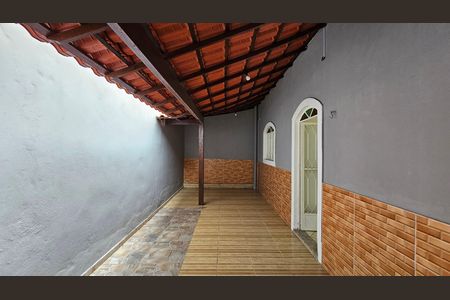Varanda de casa para alugar com 2 quartos, 90m² em São Benedito, Nova Iguaçu