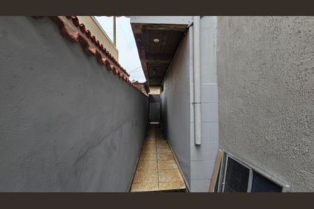 Acesso de casa para alugar com 2 quartos, 90m² em São Benedito, Nova Iguaçu
