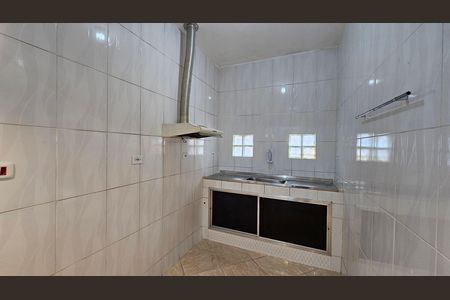 Cozinha de casa para alugar com 2 quartos, 90m² em São Benedito, Nova Iguaçu