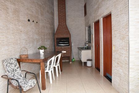Churrasqueira de casa à venda com 3 quartos, 170m² em Jardim Pacaembu, Jundiaí