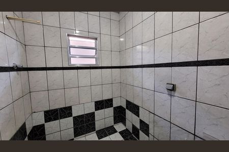Casa para alugar com 100m², 2 quartos e 1 vaga Casa para alugar com 100m², 2 quartos e 1 vagaBanheiro