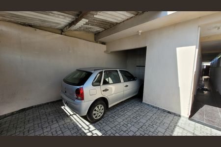 Garagem de casa para alugar com 2 quartos, 100m² em Jardim Luciana, Itaquaquecetuba