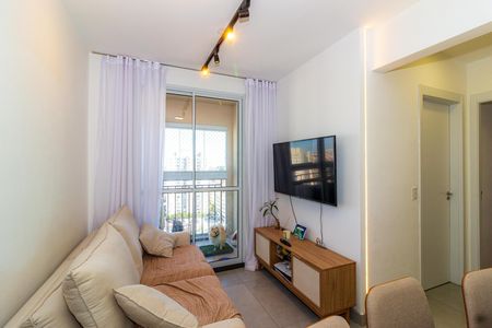 Sala de apartamento para alugar com 2 quartos, 46m² em Jardim Santo Antoninho, São Paulo
