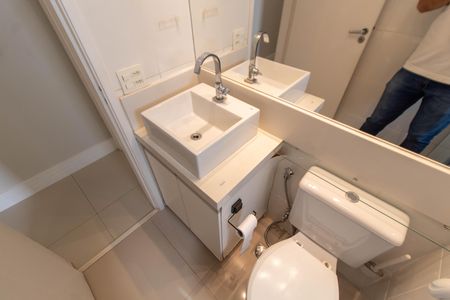 BANHEIRO de apartamento para alugar com 2 quartos, 52m² em Bonfim, Campinas