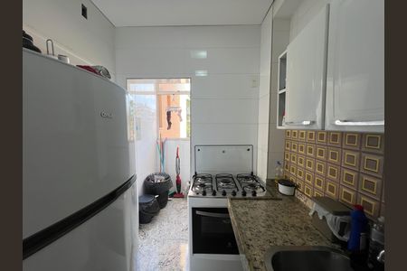 Cozinha de apartamento à venda com 3 quartos, 75m² em São Luiz, Belo Horizonte