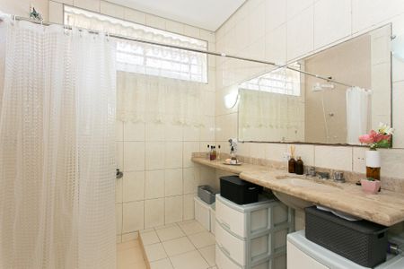 Banheiro de casa à venda com 3 quartos, 192m² em Maranhão, São Paulo