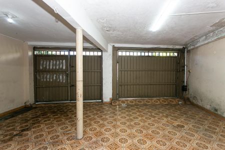 Garagem de casa à venda com 3 quartos, 192m² em Maranhão, São Paulo