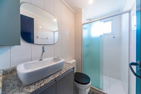 Banheiro  de apartamento para alugar com 2 quartos, 58m² em Silveira, Santo André