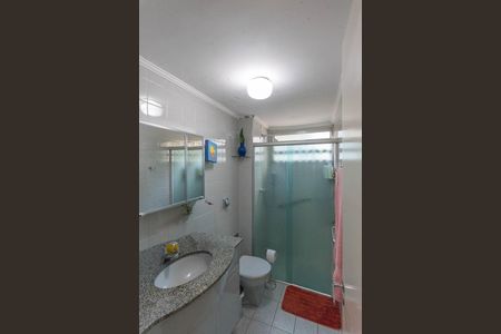 Apartamento à venda com 77m², 3 quartos e 1 vaga Apartamento à venda com 77m², 3 quartos e 1 vagaBanheiro
