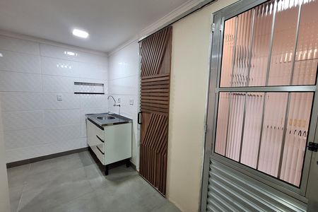 Cozinha de casa para alugar com 1 quarto, 30m² em Tamanduateí 8, Santo André
