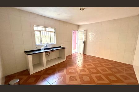 Cozinha de casa para alugar com 2 quartos, 50m² em Jardim Santa Emilia, Guarulhos
