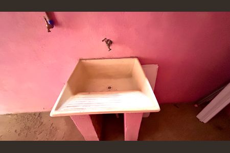 Área de Serviço de casa para alugar com 2 quartos, 50m² em Jardim Santa Emilia, Guarulhos