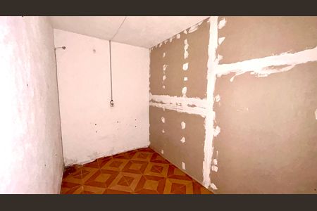 Quarto 1 de casa para alugar com 2 quartos, 50m² em Jardim Santa Emilia, Guarulhos