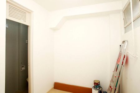 Apartamento à venda com 81m², 2 quartos e 1 vagaCozinha + Área de Serviço + Despensa
