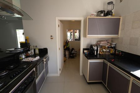 Casa para alugar com 3 quartos, 310m² em Veraneio Ijal, Jacareí