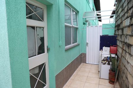 Casa de condomínio à venda com 100m², 2 quartos e 1 vagaQuintal