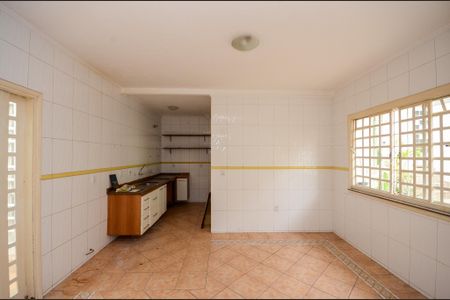 Cozinha de casa para alugar com 3 quartos, 282m² em Chácara Inglesa, São Paulo