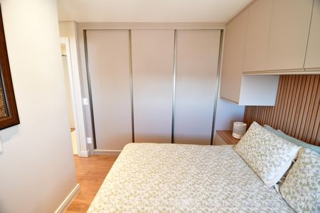 Apartamento à venda com 80m², 2 quartos e 2 vagasQuarto 2 - Suíte