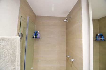 Apartamento à venda com 80m², 2 quartos e 2 vagasBanheiro Suíte