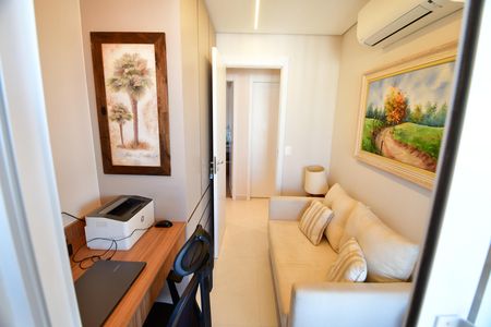 Apartamento à venda com 80m², 2 quartos e 2 vagasEscritório